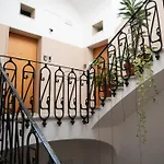 Elegant Few Steps From Bari's Heart Apartament Bari