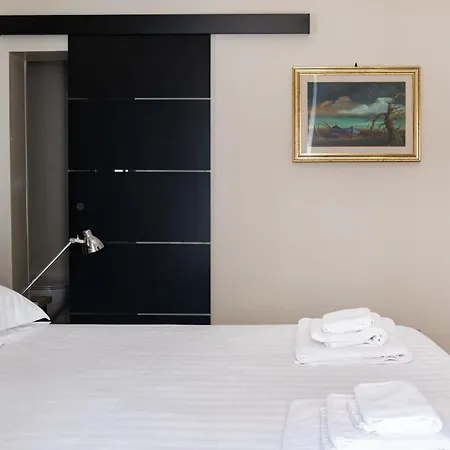 Elegant Few Steps From Bari's Heart Bari